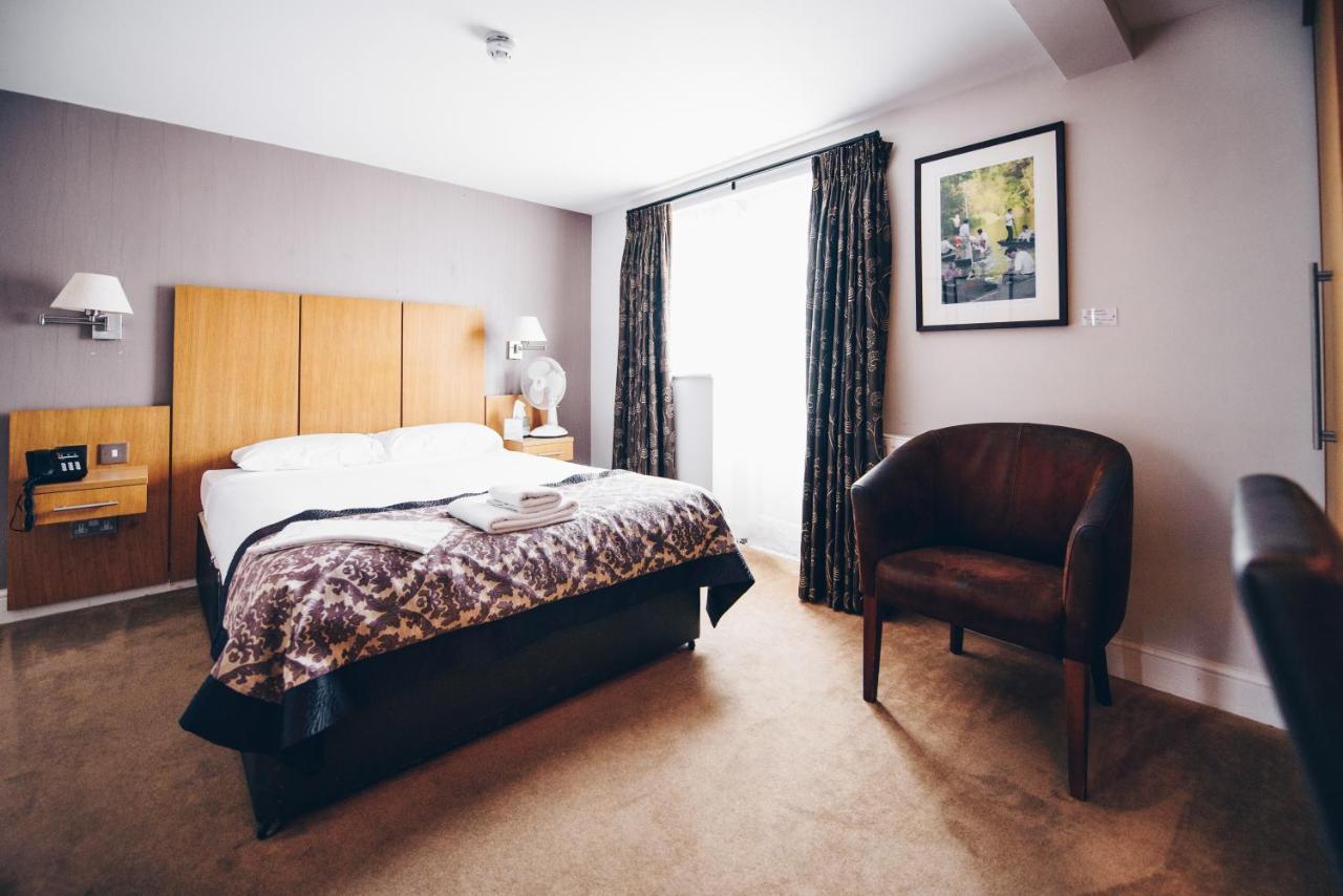 Fox Country Inn High Wycombe Eksteriør bilde
